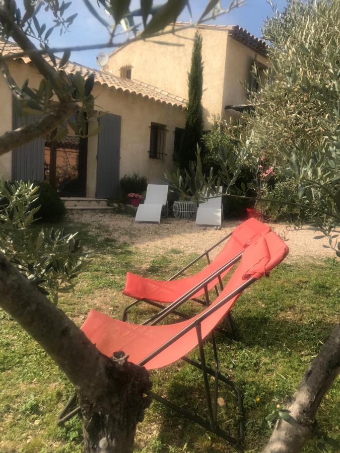 La Petite Garrigue Vila Mérindol Exterior foto